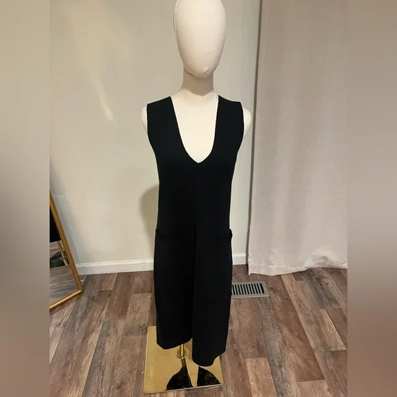 JOSEPH Milano Knitted Soft Wool Sleeveless Dress with Large Pockets, Deep V Neck - Picture 1 of 12